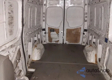 2017 Mercedes-Benz Sprinter 2500 Standard Roof V6 z USA, uszkodzony, nr VIN WD3PE7CD2HP512525